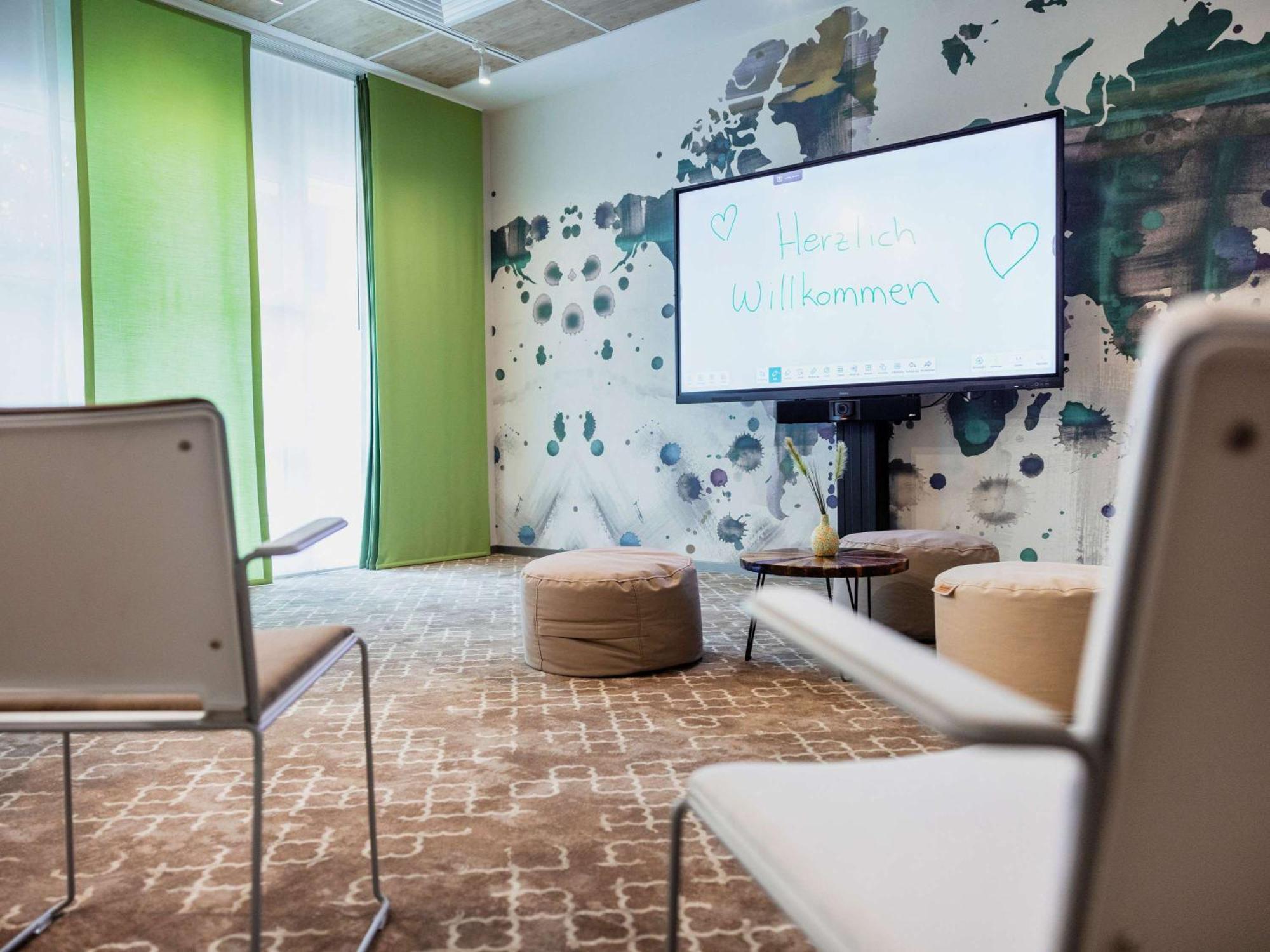 Ibis Styles Regensburg Hotel Buitenkant foto